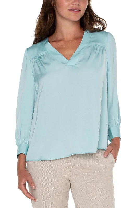 Liverpool V Neck Popover Woven Blouse In Pastel Turquoise